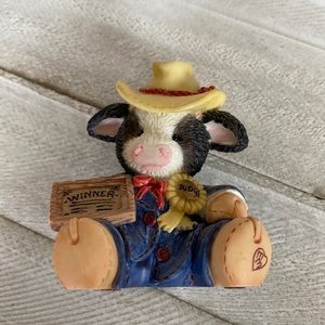 Cow Judging Fair Figurine-Excellent condition